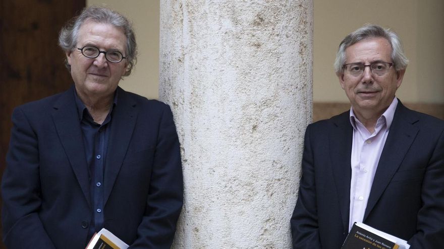 Joan Romero y Antonio Ariño, autores de 'La secesión de los ricos'