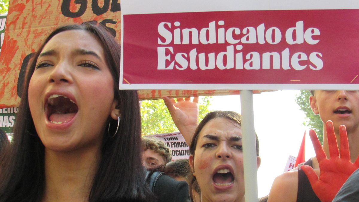 Los jóvenes denuncian el genocidio en Palestina