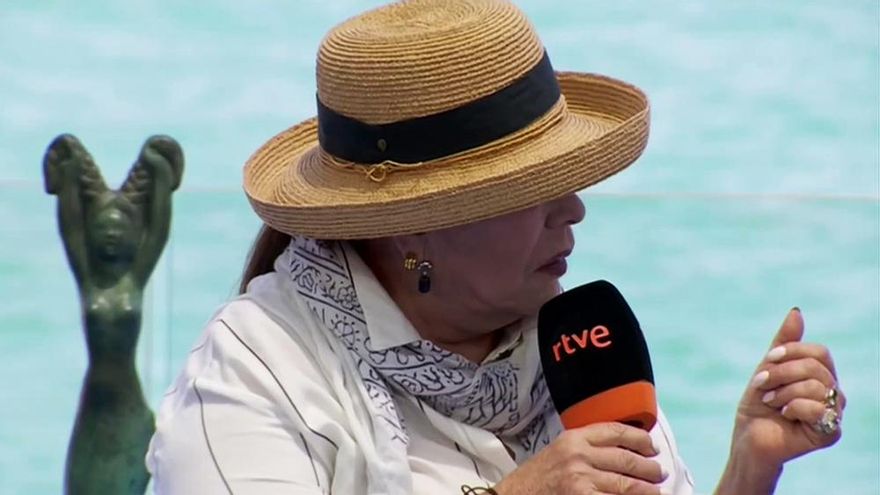 Massiel interrumpe la presentación del Benidorm Fest 2024 para pedir a Sánchez y Feijóo que “se pongan de una puta vez de acuerdo”