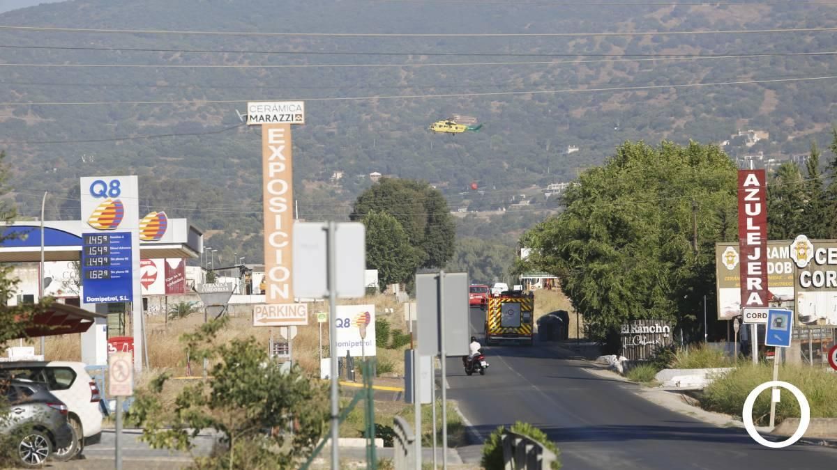 El Puesto de Mando Avanzado contra el incendio de Córdoba, en imágenes