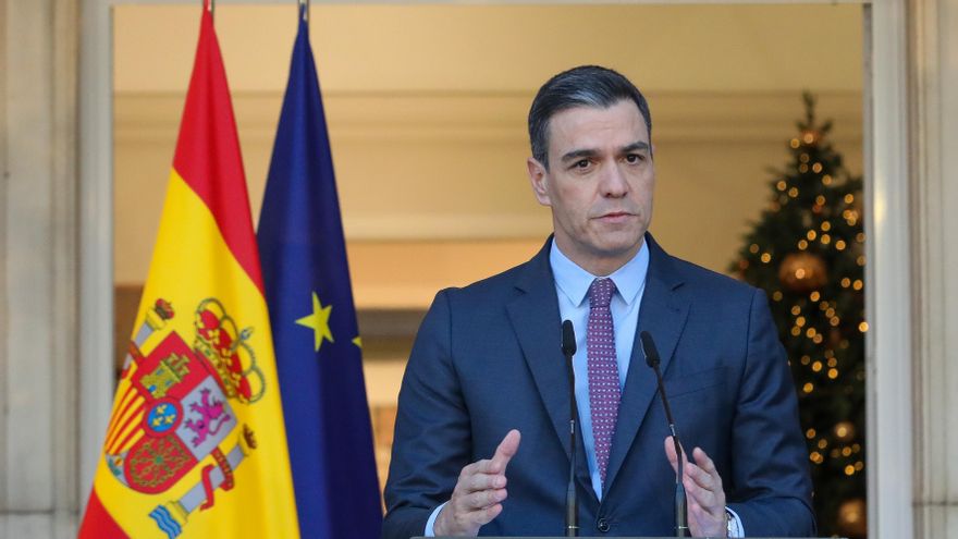 El presidente del Gobierno, Pedro Sánchez, durante una declaración institucional, en el Palacio de la Moncloa, a 17 de diciembre de 2021, en Madrid