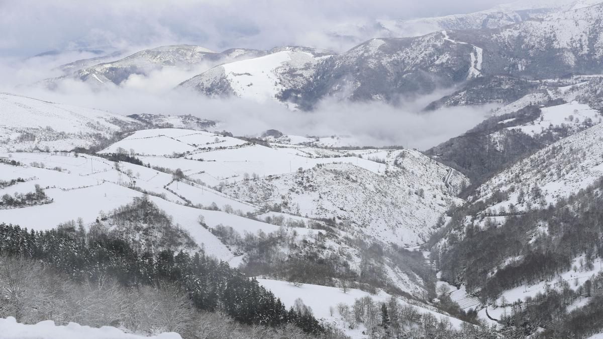Vista de la montaña lucense en Pedrafita do Cebreiro este miércoles.