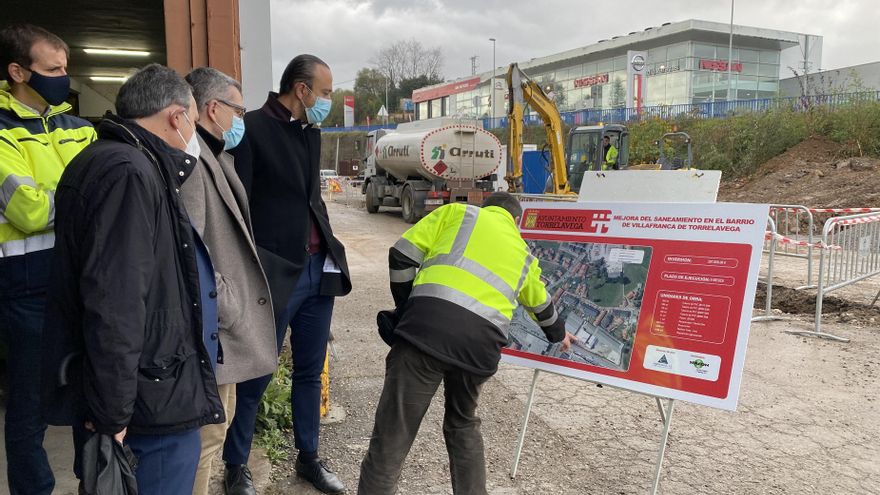 Trabajos de saneamiento en el barrio Villafranca de Campuzano