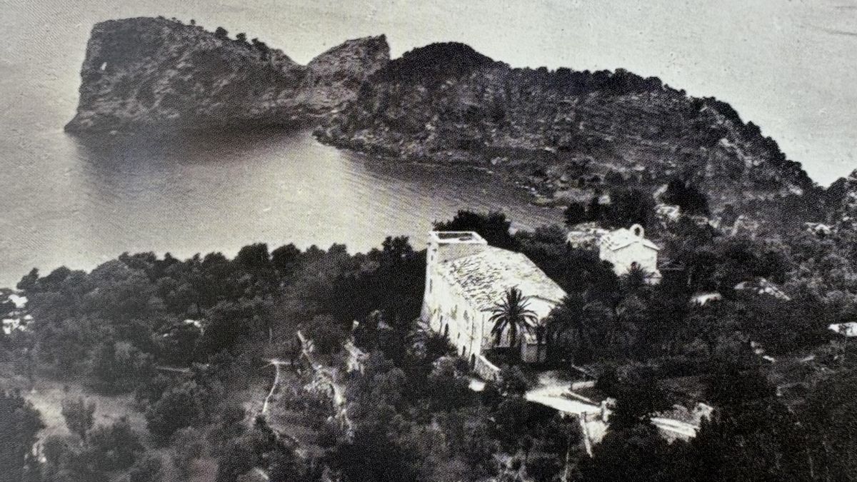 Vista de Miramar y Na Foradada, el refugio predilecto del archiduque en la Serra de Tramunta.
