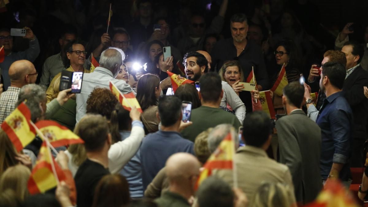 Acto político de Se Acabó la Fiesta con Alvise Pérez en Córdoba
