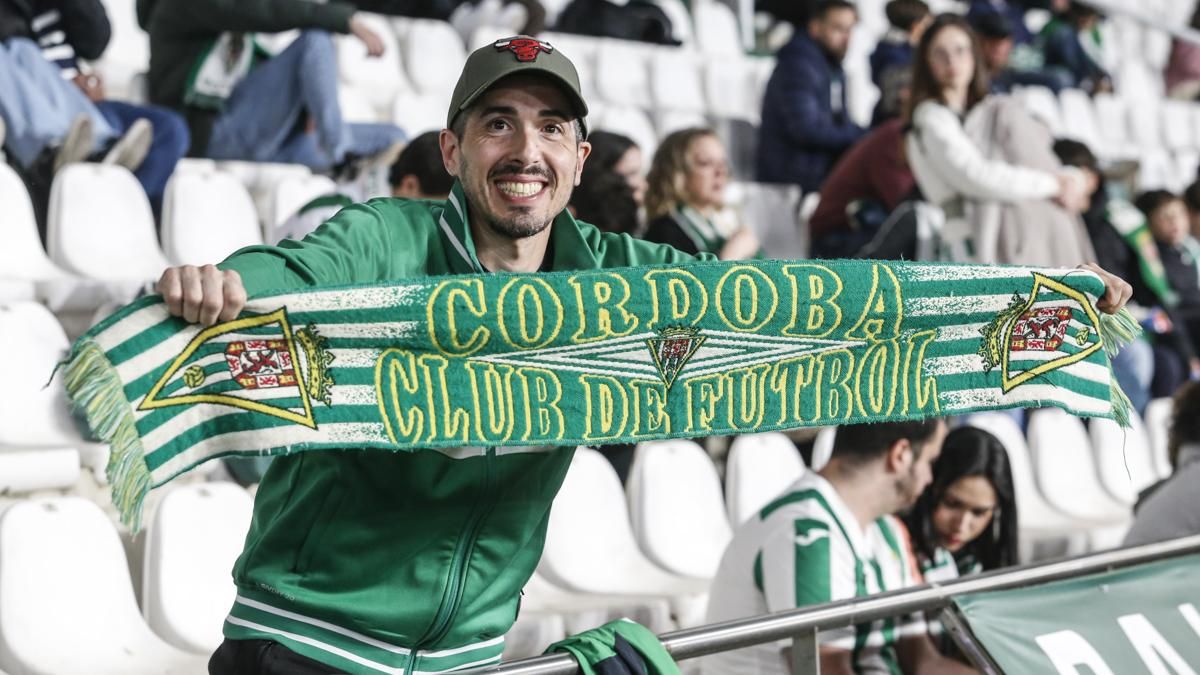 Grada Blanquiverde del Córdoba CF - FC Andorra