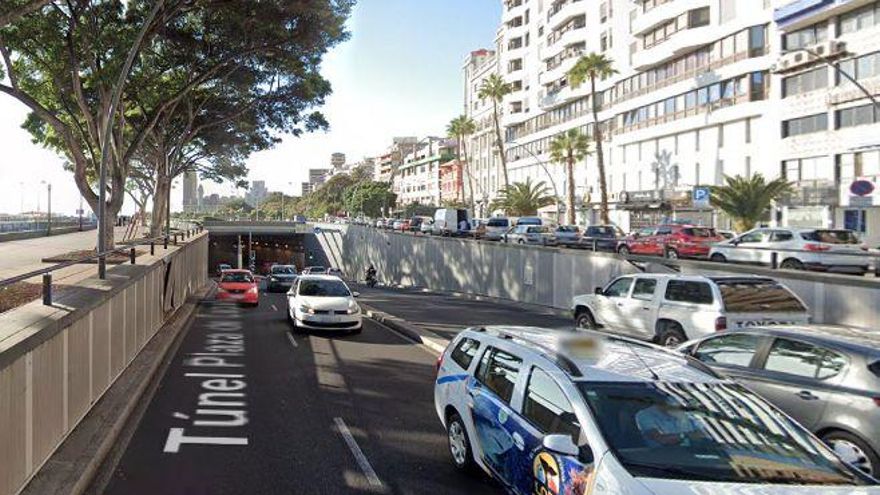 Cerrado el acceso al túnel de la plaza de España, en Santa Cruz de Tenerife, ante el colapso de un desagüe