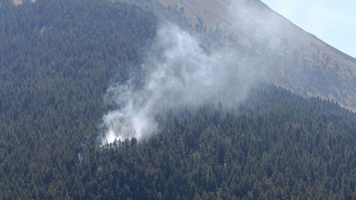 El incendio de Peña Montañesa, cerca de Ordesa, sigue activo mientras mejora la situación del resto de fuegos de Huesca