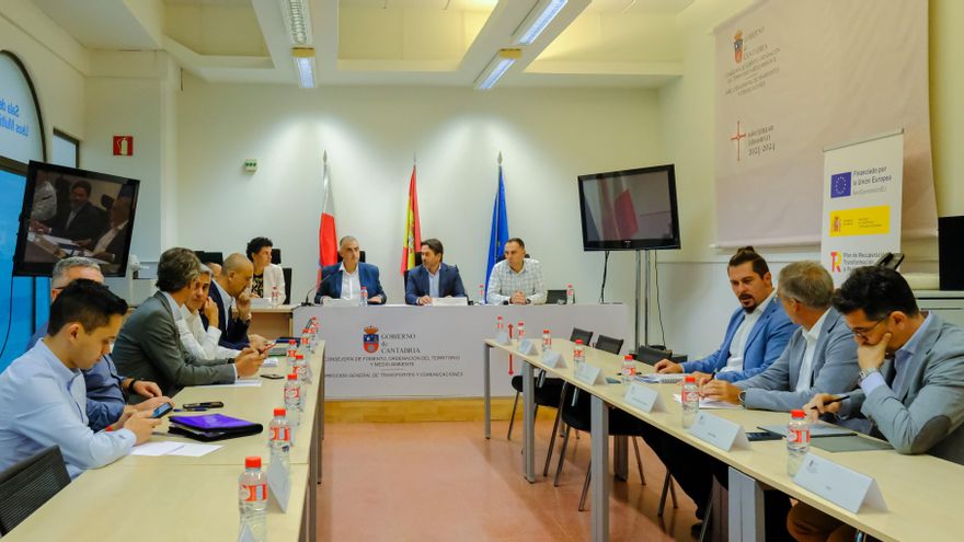 Reunión de la Mesa Ferroviaria