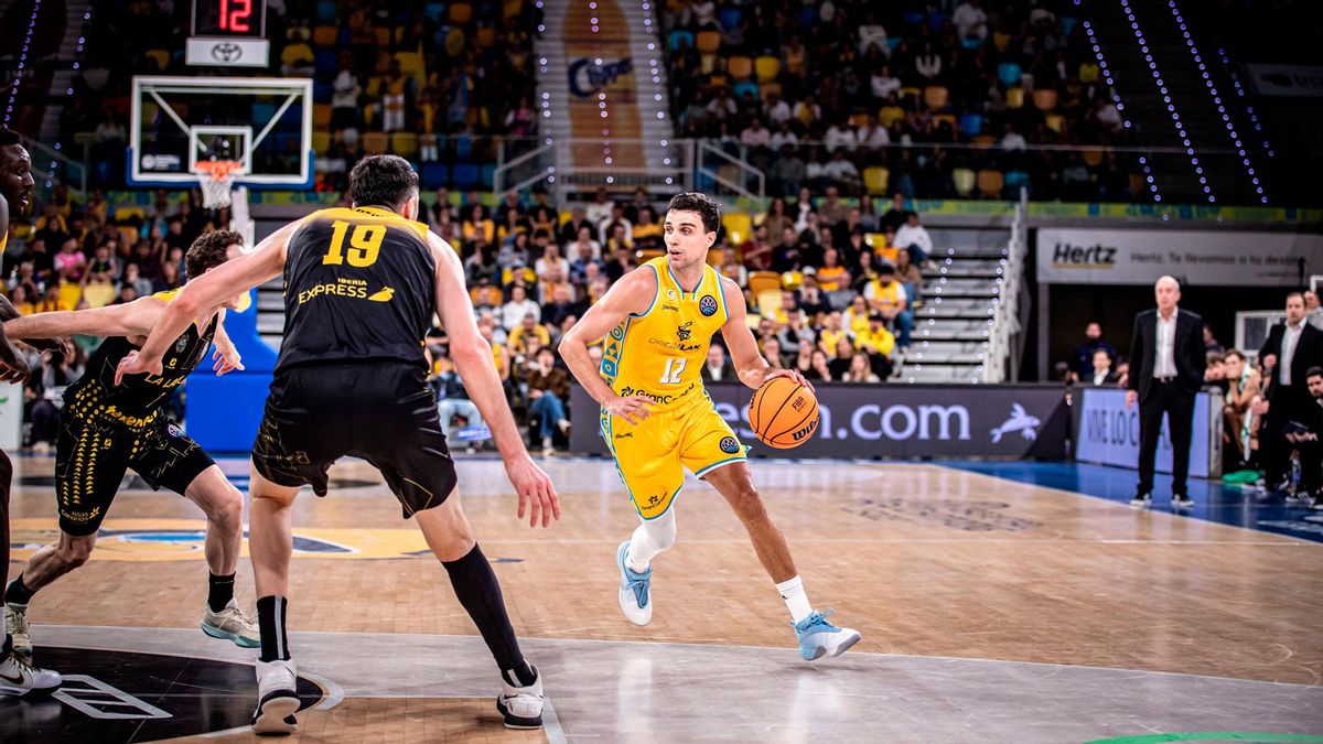 El Granca revive ante La Laguna y se anota el primer derbi canario en Europa