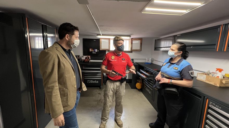 La Policía Local cuenta con un taller de reparación de medios técnicos propio