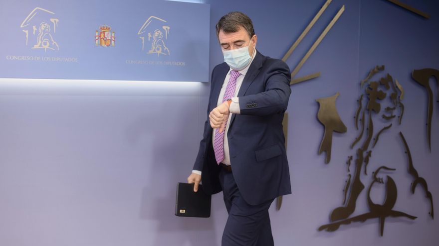 El portavoz parlamentario del PNV, Aitor Esteban.