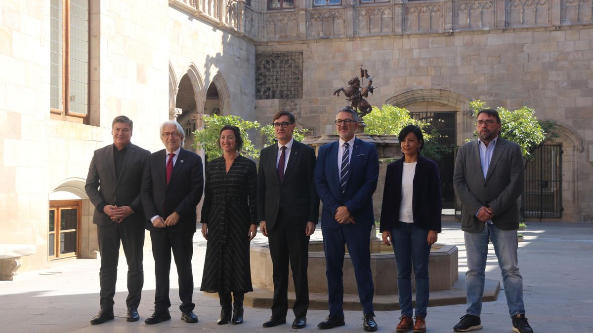 Illa alinea a empresarios y sindicatos a favor de los presupuestos a la espera a ERC