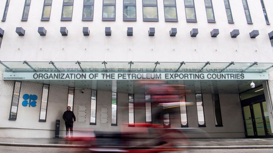 Vista de la sede de la Organización de Países Exportadores de Petróleo (OPEP) en Viena en una imagen de archivo. EFE/ Christian Bruna