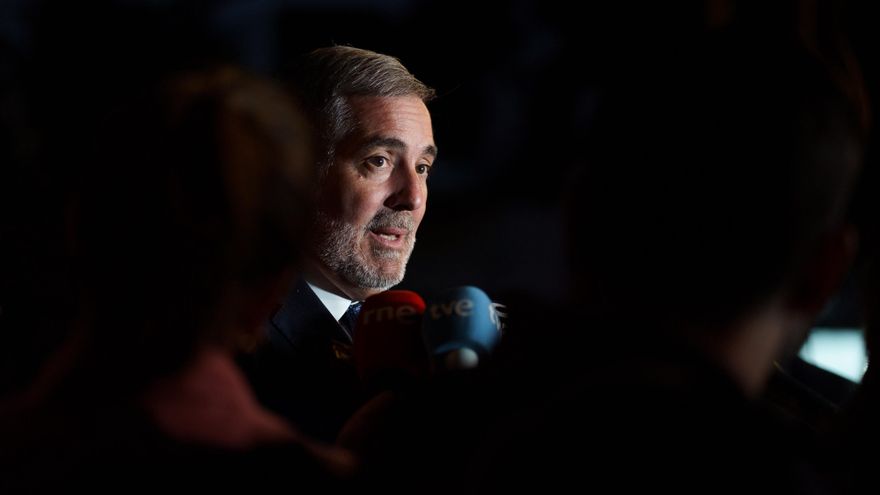 El pulso político entre Canarias y el Estado con los niños migrantes de por medio: de las carpas al plan suspendido por la Justicia