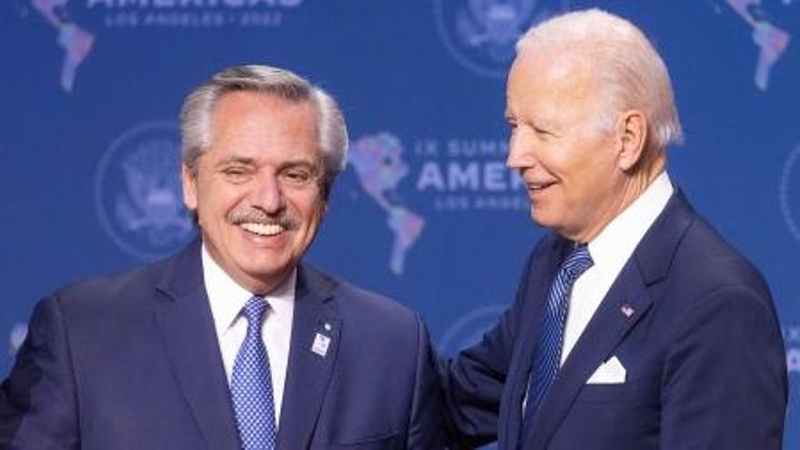 Tras largos meses de postergaciones, Biden promete recibir a Alberto Fernández en la Casa Blanca