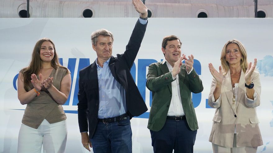 Feijóo convoca a la "gente decente" para una protesta sin siglas contra "la mafia"