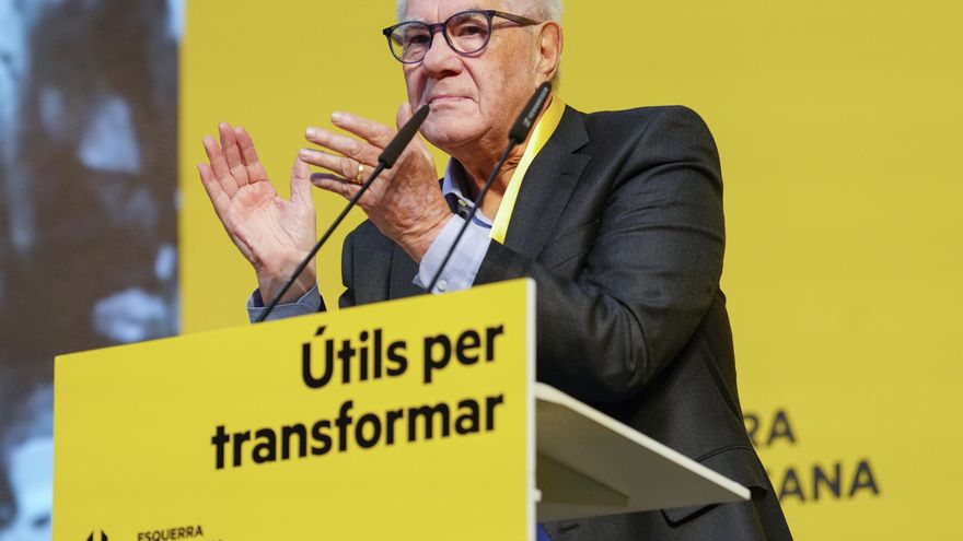 Ernest Maragall (ERC) denuncia a los Mossos los carteles que se burlaban del alzheimer de su hermano Pasqual