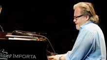 Thierry Lang regresaba por tercera ocasión al festival