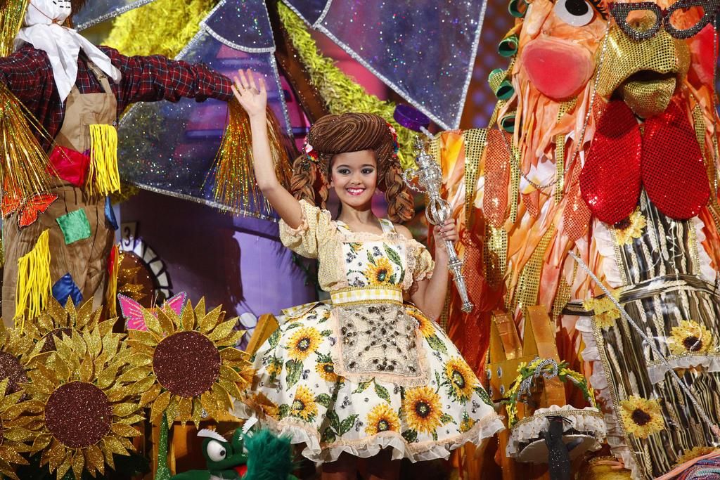 Alejandra García, Reina Infantil del Carnaval de 'Las mil y una noches'. FOTO: LpaCarnaval