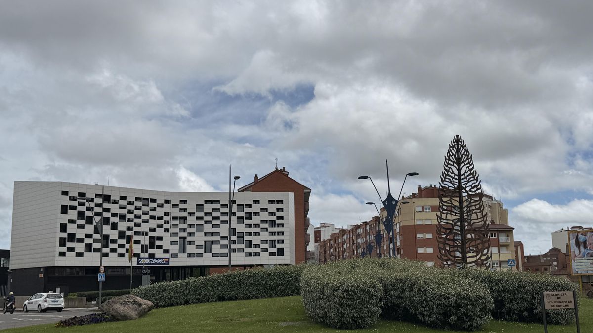 Rotonda ajardinada de la Policía Nacional de San Andrés.