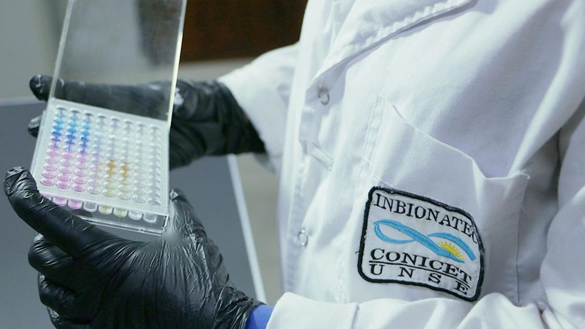 Argentina destina apenas el 0,16 % del PBI (el nivel más bajo en cincuenta años), a la inversión pública en Ciencia y Tecnología.