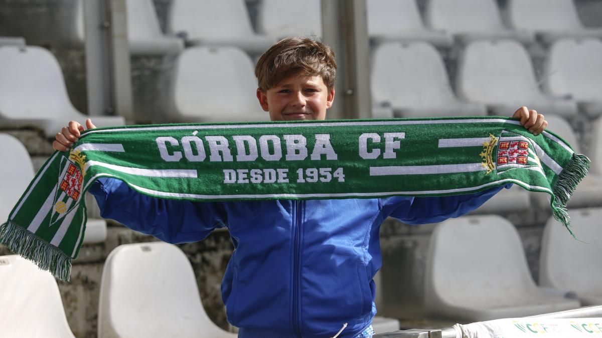 Grada Blanquiverde del Córdoba CF - Granada CF