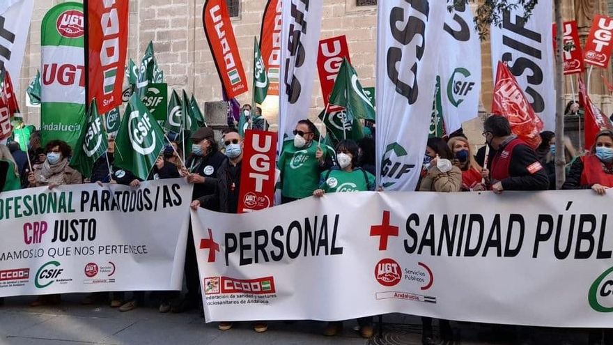 Los sanitarios andaluces vuelven a la calle "hartos de promesas incumplidas"