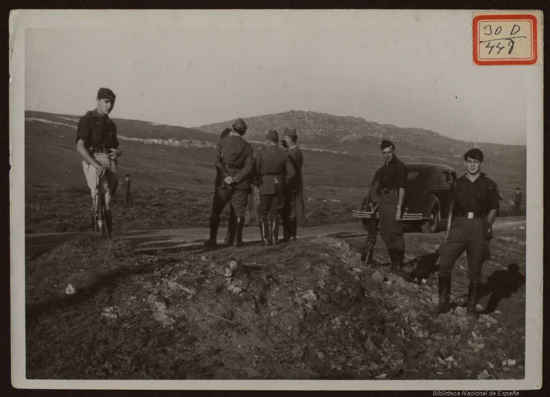 "El generalísimo y su escolta". 18 de agosto de 1937. Reinosa.