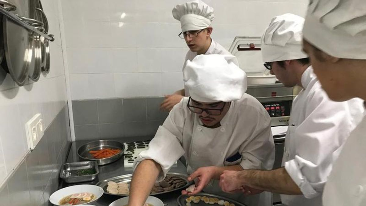El 'futuro eclipsado' de la juventud en Castilla-La Mancha: más empleo pero sueldos que no dan para una vivienda