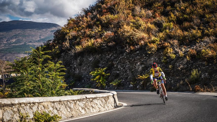 El descenso, camino de Guájar Faragüit