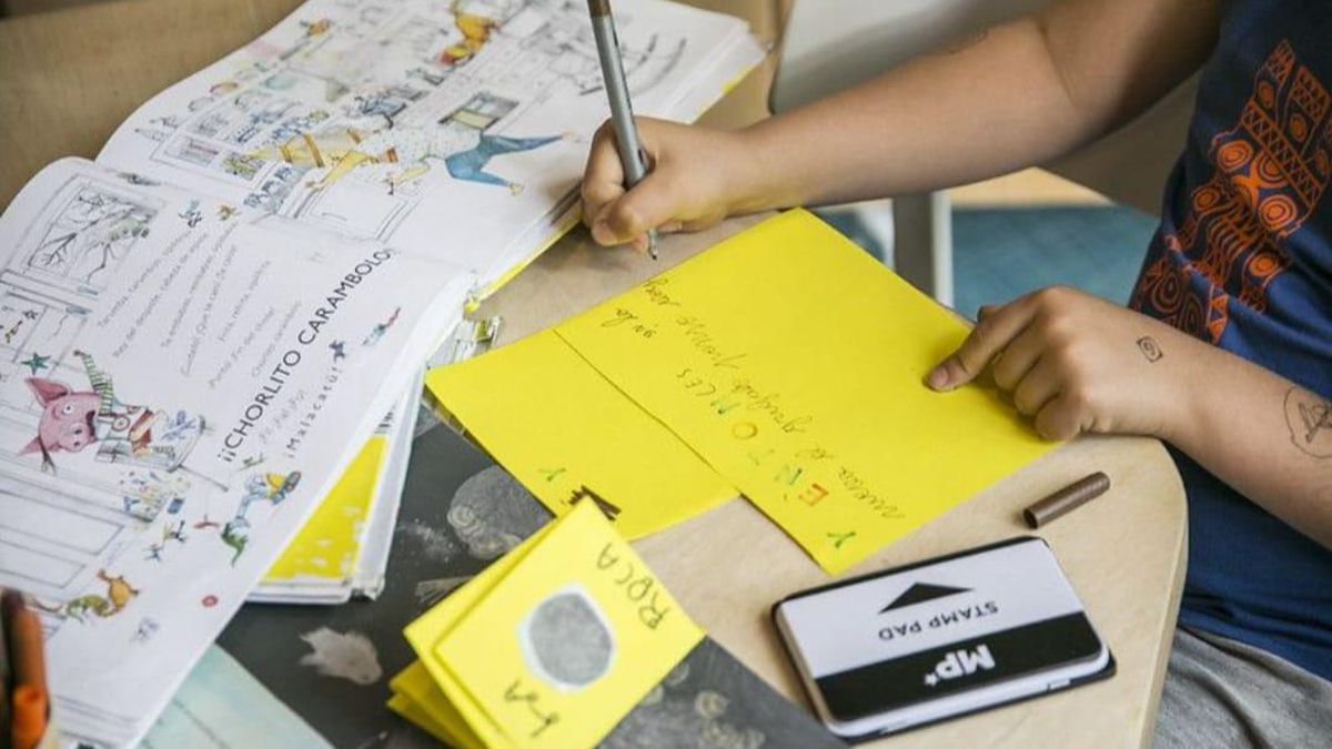 La 'refundación' continuista del santuario de niños y jóvenes en Madrid: préstamos a escuelas, revista propia y teatro de luces