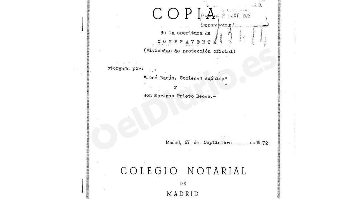 Imagen de las escrituras de compraventa firmadas por un particular en 1972, en una vivienda que ha vuelto a venderse el pasado 2019.