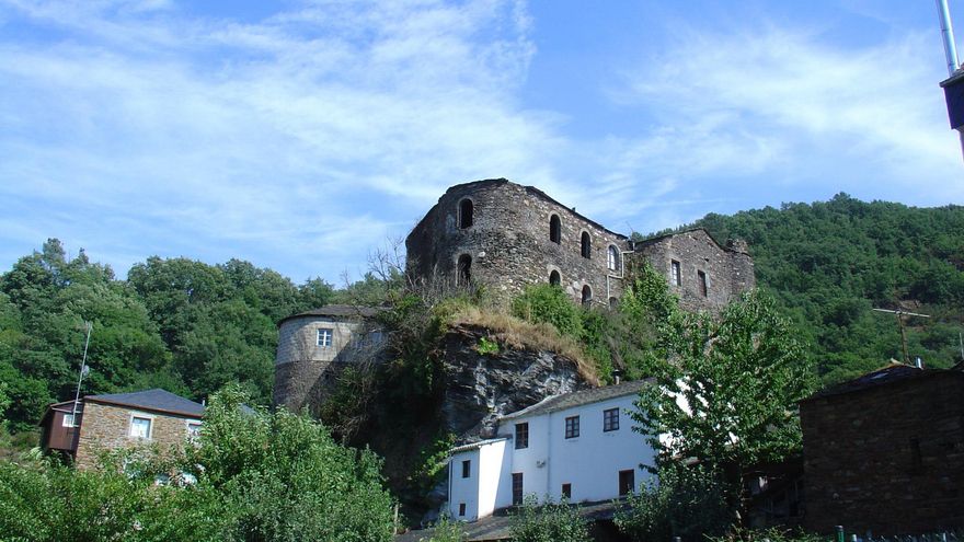 Castelo de Navia de Suarna.