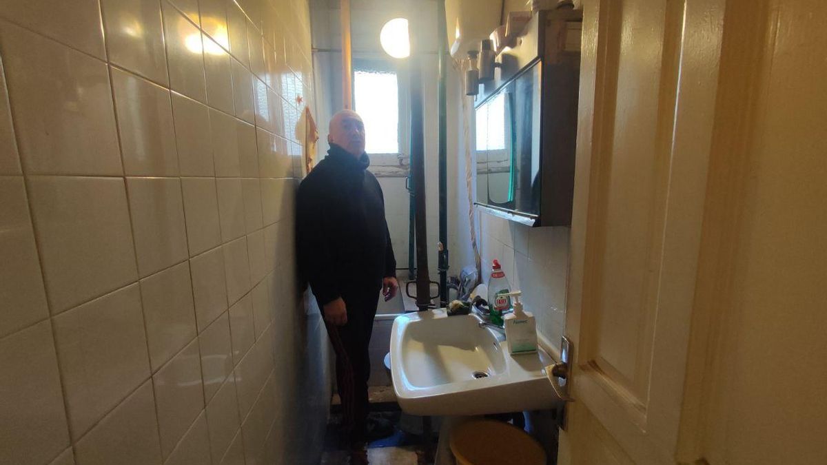 Parte del baño de Mariano, incluída la ducha, también está inutilizable.