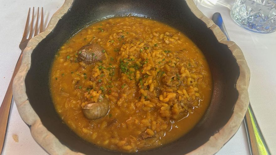 Uno de los platos del menú de mercado: arroz de caza con caracoles