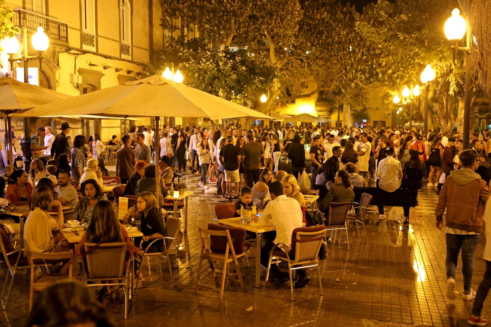 Campanadas de verano en Vegueta. (Alejandro Ramos).