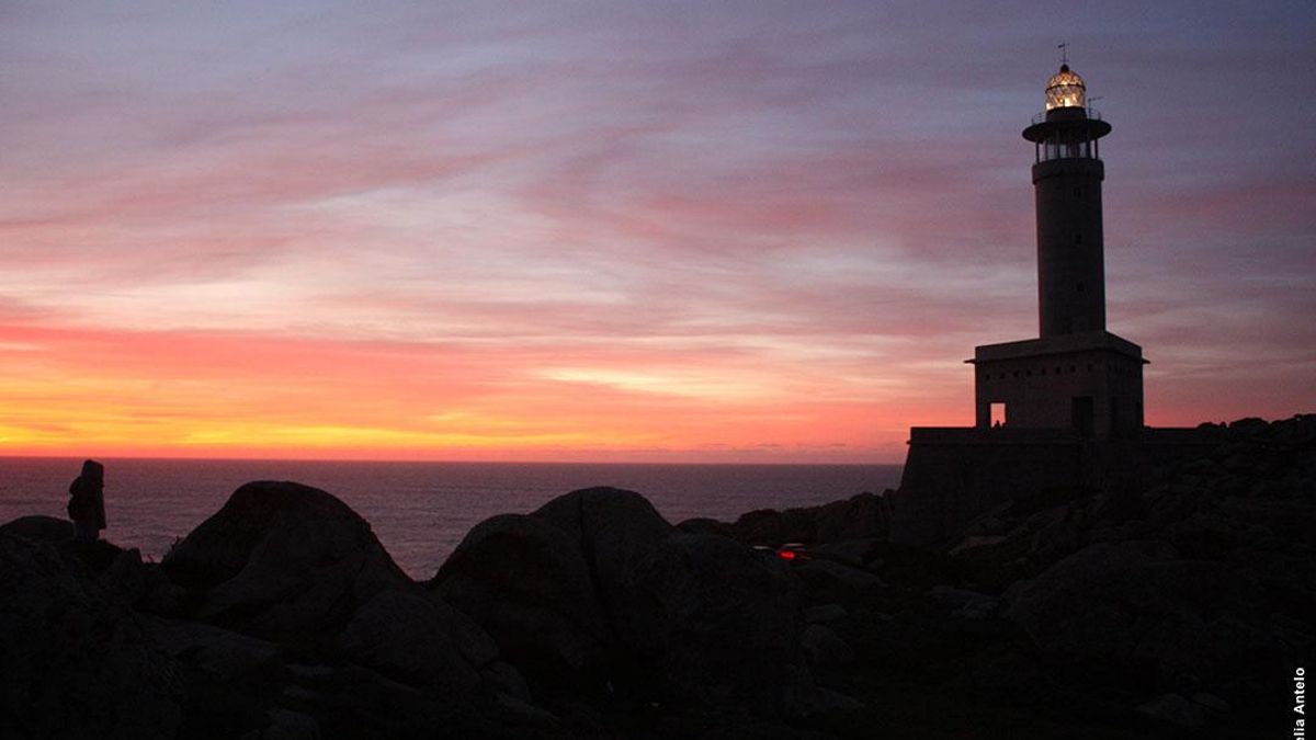 Los atardeceres en este punto son considerados algunos de los más bellos y mágicos de toda la costa gallega