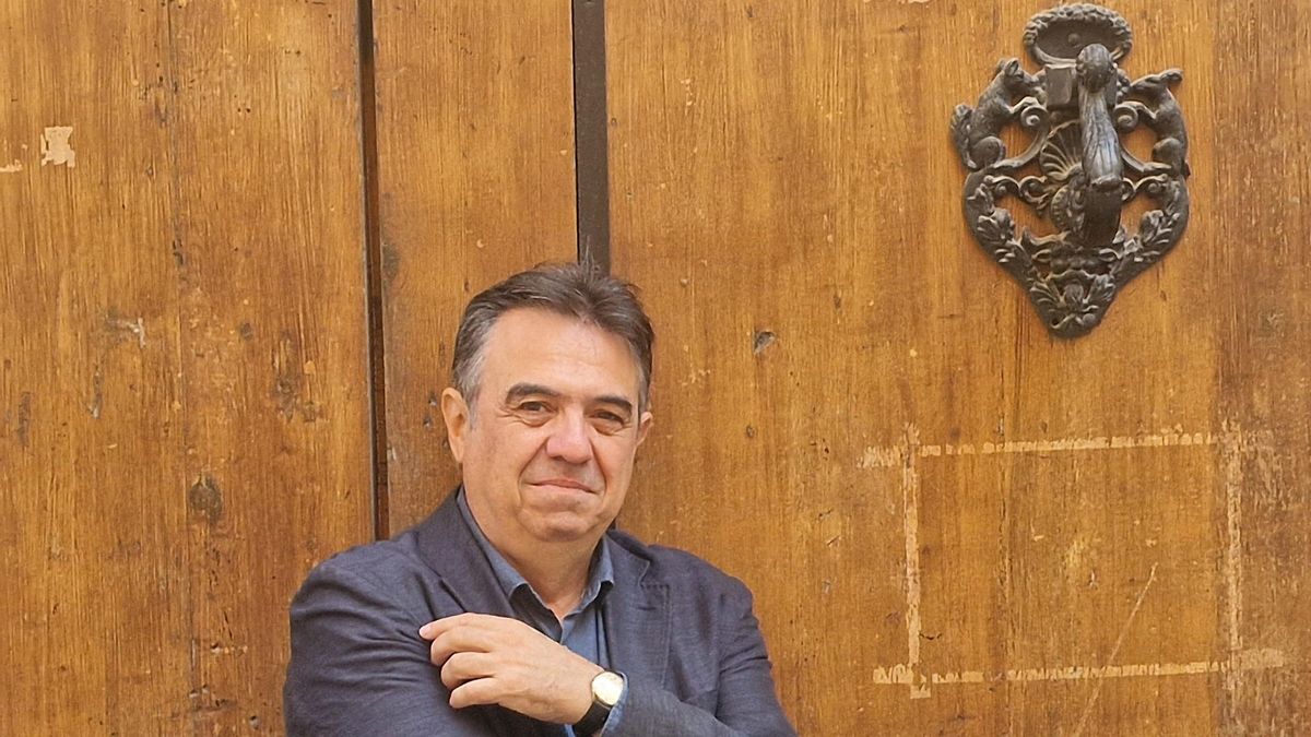 Martí Domínguez, escritor: "El franquismo fue, básicamente, una lucha de clases para mantener las clases"