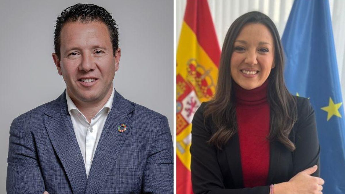 El alcalde de Mula, Juan Jesús Moreno, y la consejera de Cultura, Carmen Conesa