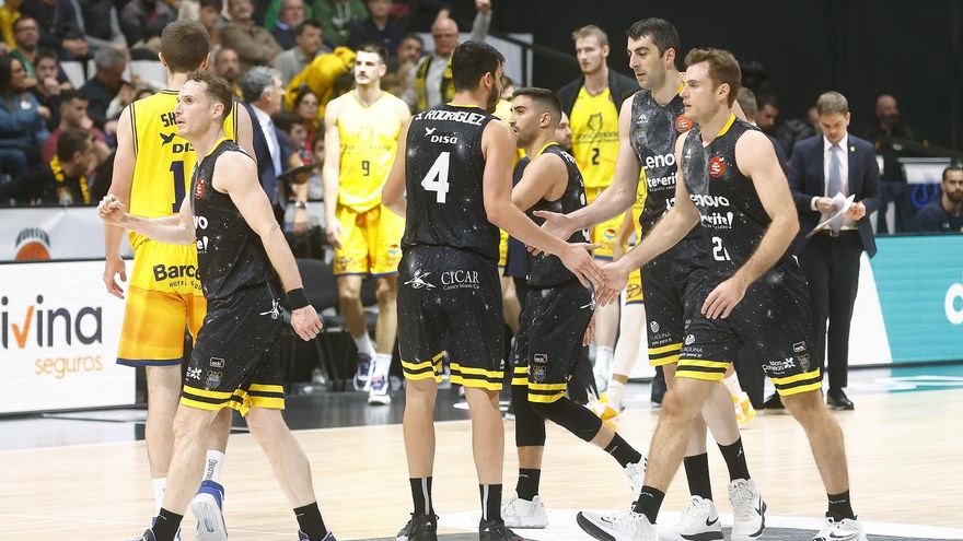 El Lenovo Tenerife se apunta derbi canario para colarse en semifinales