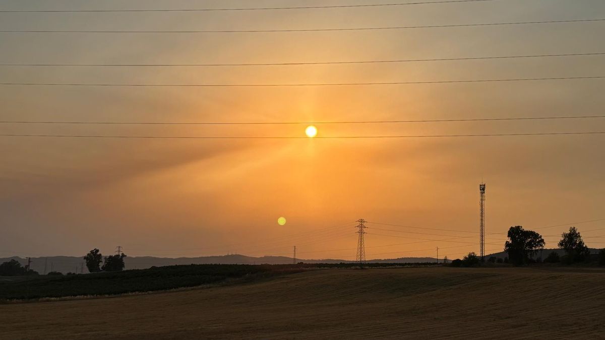 El humo del incendio de Niebla llega a Córdoba y afecta a la calidad del aire
