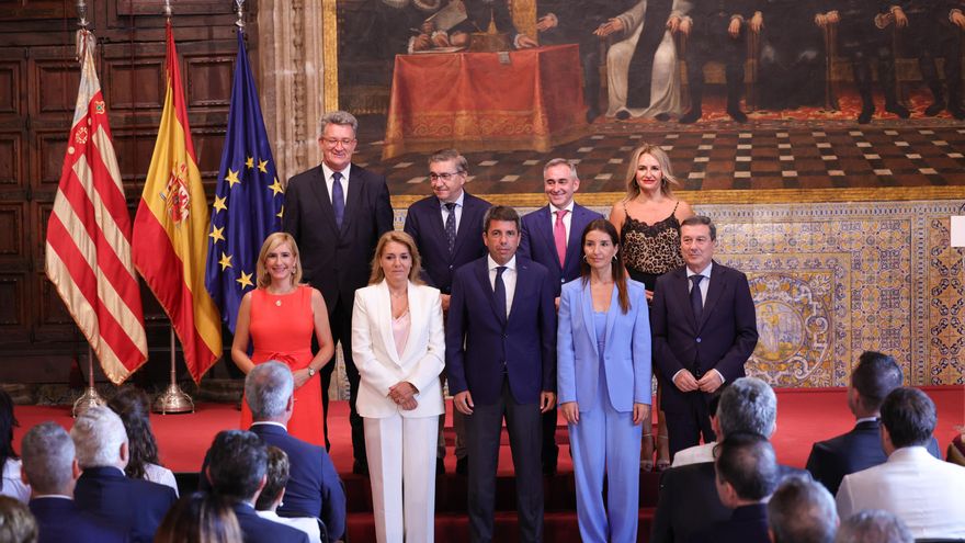 El nuevo Consell de Carlos Mazón, sin control parlamentario en dos meses