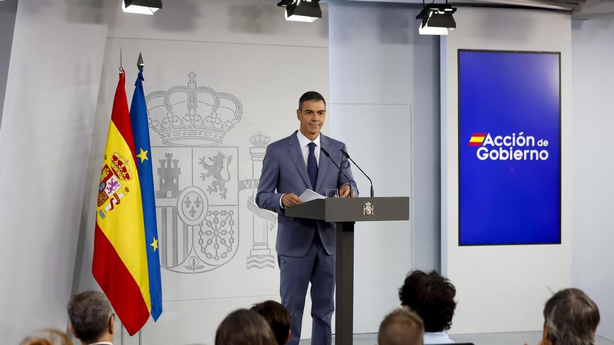El presidente del Gobierno, Pedro Sánchez, en la rueda de prensa tras la reunión del Consejo de Ministros. EFE/ Javier Lizón