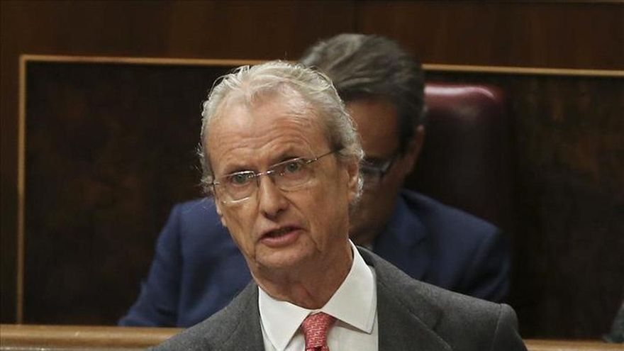 Morenés rechaza acusación PSOE de contratos con empresas vinculadas a Defensa