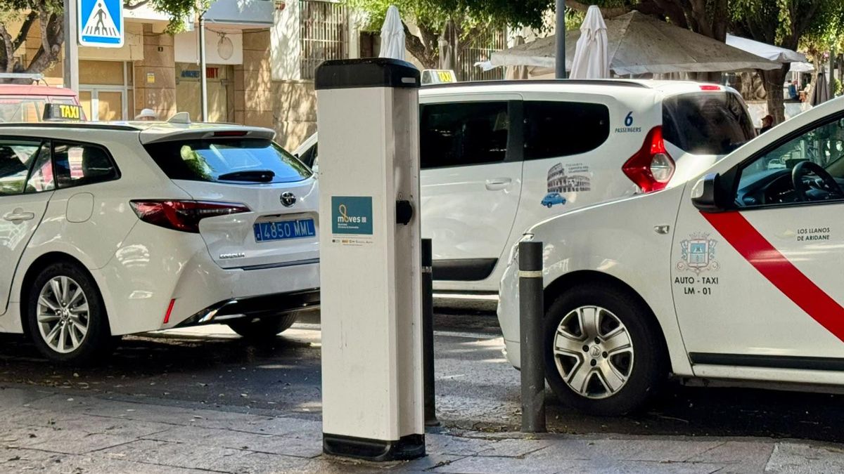 Los Llanos de Aridane abre a concurso la gestión de sus siete estaciones de recarga eléctrica