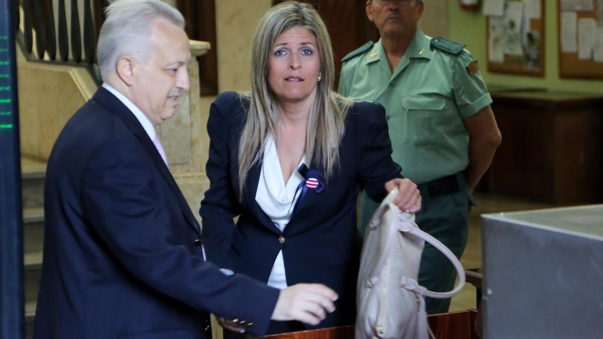 Un jurado declara culpable a Ana Hermoso de recibir un bolso en "agradecimiento" a la moción