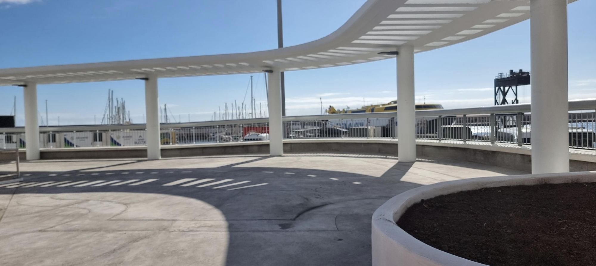 Paseo de Los Indianos  en el Puerto de Santa Cruz de La Palma.