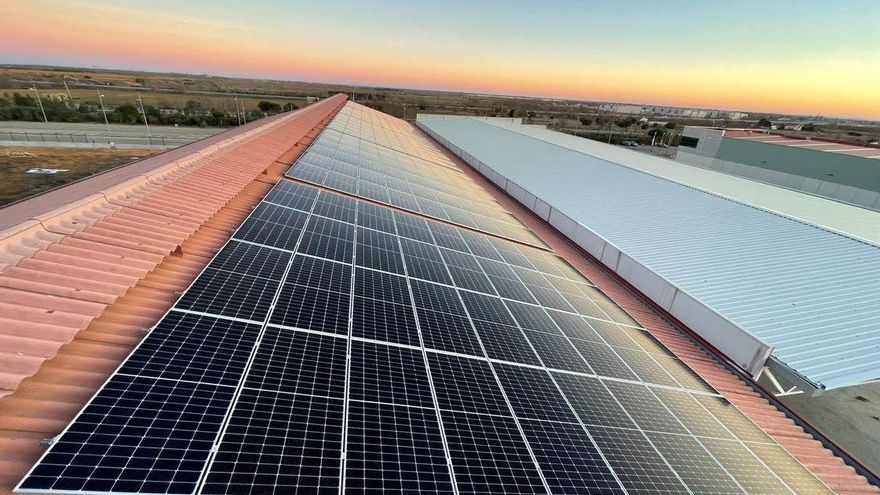 El Consell autoriza 23 instalaciones fotovoltaicas que aportarán una potencia eléctrica de más de 730 megavatios