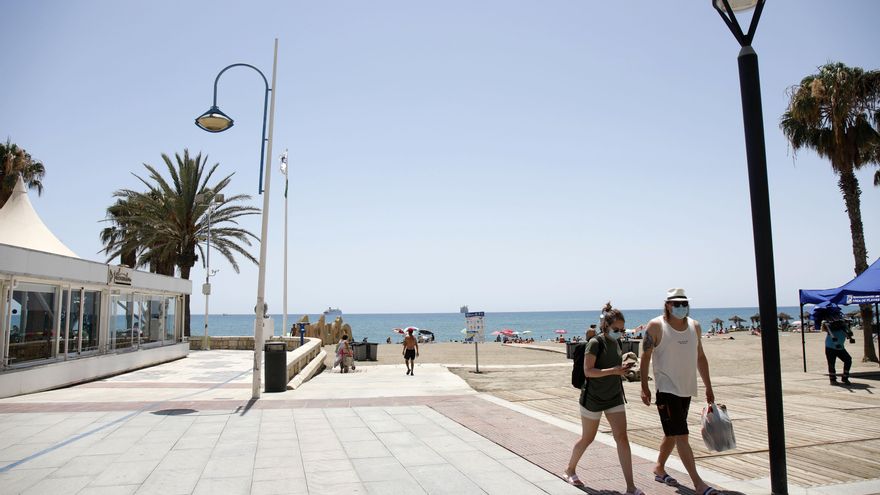 Archivo - Paseo de la playa de La Malagueta. En Málaga (Andalucía, España), a 19 de julio de 2020.